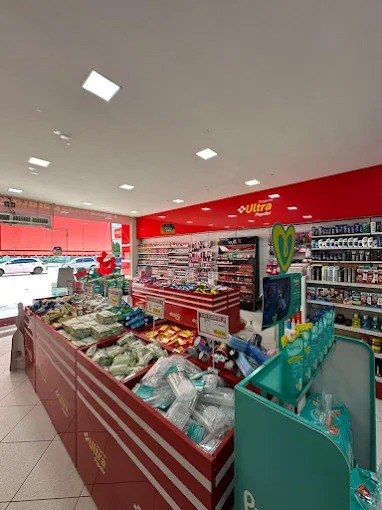 Área interna da Drogarias Ultra Popular